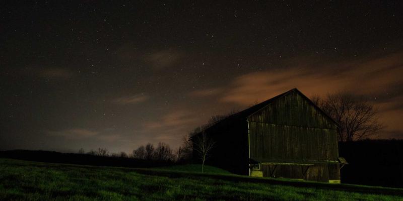 底盘异响、方向跑偏？别只盯着雨刷和养护品！转向拉杆与球头检查全攻略
