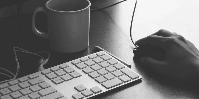 汽车火花塞终极指南：铱金、铂金、镍合金怎么选？看懂更换周期，发动机性能飙升！